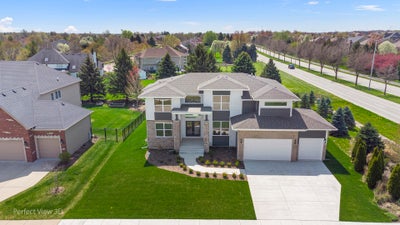 Beautiful Curb Appeal! New Home in Naperville, IL